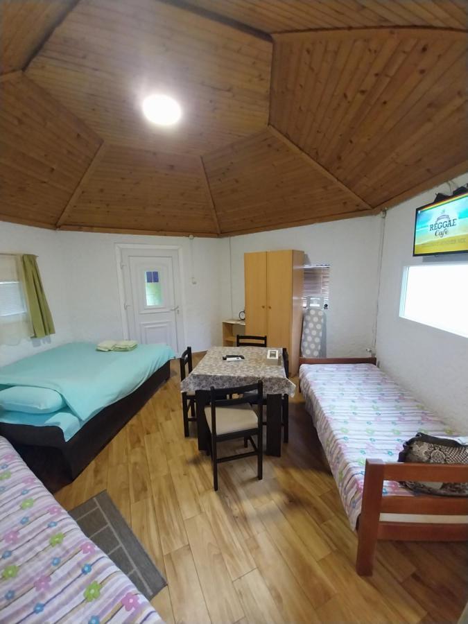 Petkovic Apartmani 1 Tivat Buitenkant foto